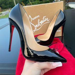 Christian Louboutin So Kate 39.5